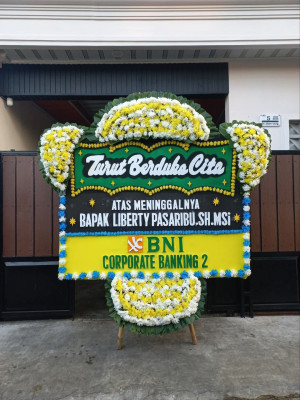 Papan Bunga Duka di Teluk Kabung Utara